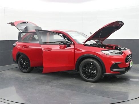 Certified 2026 Honda HR-V Sport image 35