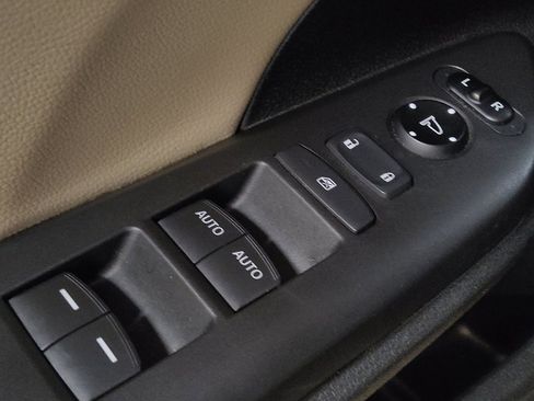 Used 2018 Honda Civic EX-L image 27