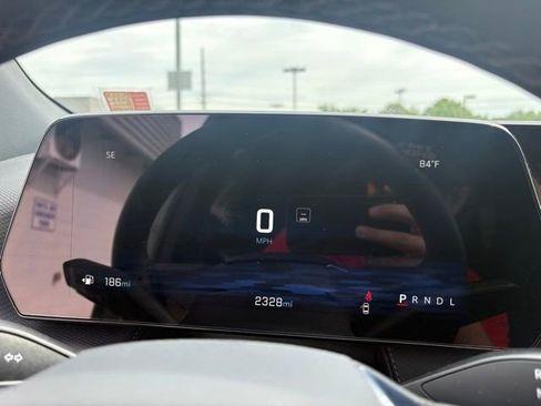 Used 2026 Chevrolet Equinox LT FWD image 15