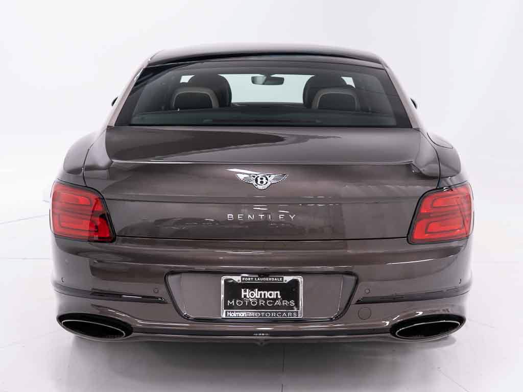 Used 2024 Bentley Flying Spur W12 AWD/4WD image 4