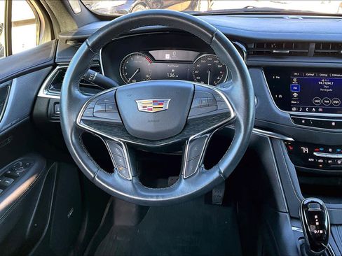 Used 2021 Cadillac XT5 Premium Luxury image 7