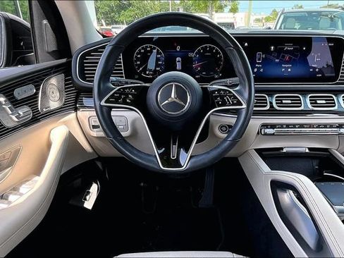 Used 2024 Mercedes-Benz GLE 350 4MATIC image 8