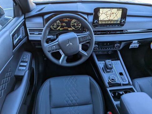 New 2025 Mitsubishi Outlander SEL Black Edition image 30