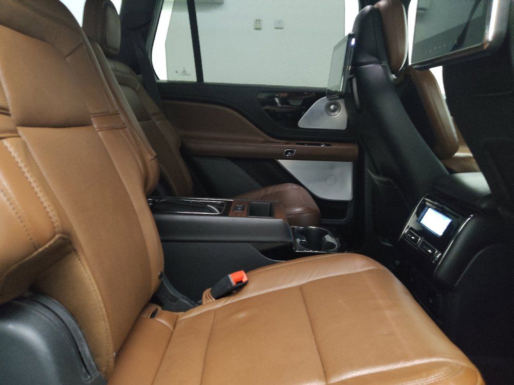 Used 2020 Lincoln Aviator Reserve w/ Equipment Group 202A AWD/4WD image 19