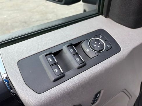 Used 2016 Ford F150 XLT w/ Equipment Group 302A Luxury image 20