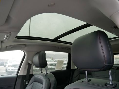 New 2026 Lincoln Nautilus Reserve AWD/4WD image 22