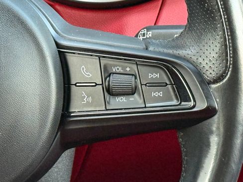 Used 2021 Alfa Romeo Stelvio Sprint w/ Nero Edizione AWD/4WD image 27