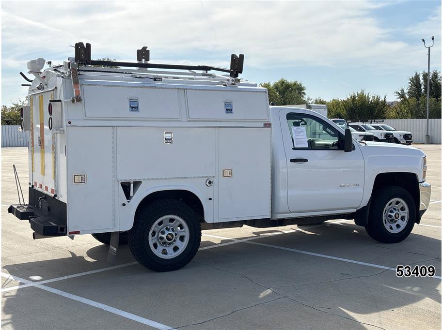 Used 2015 Chevrolet Silverado 3500 W/T RWD image 2