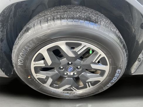 Used 2025 Subaru Forester Premium w/ Convenience Package #1 image 14