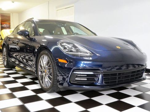 Used 2020 Porsche Panamera 4S image 3