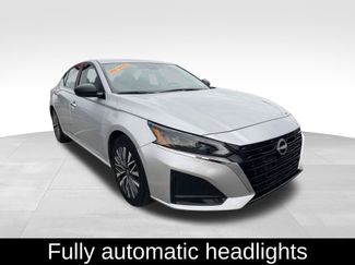 Used 2024 Nissan Altima 2.5 SV video 3