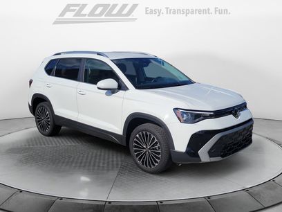 New 2025 Volkswagen Taos SE