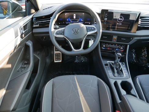 New 2025 Volkswagen Jetta Sport FWD image 7