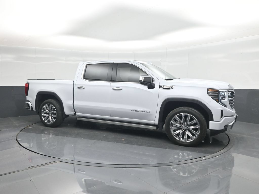 Used 2026 GMC Sierra 1500 Denali w/ Denali Reserve Package AWD/4WD image 11