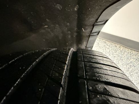 Used 2022 Ford Escape SE w/ SE Sport Appearance Package image 31