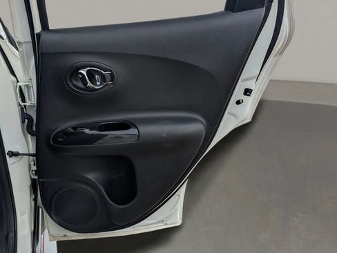 Used 2015 Nissan Juke NISMO RS image 36