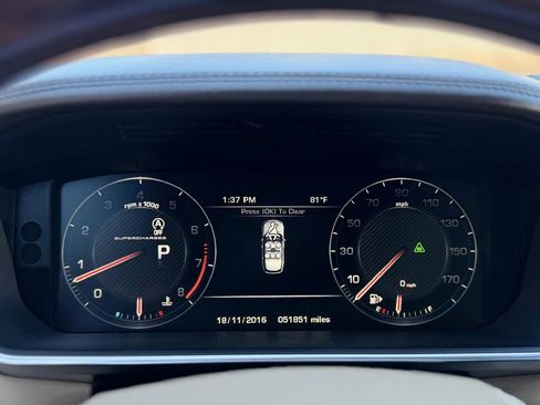 Used 2015 Land Rover Range Rover Autobiography image 36