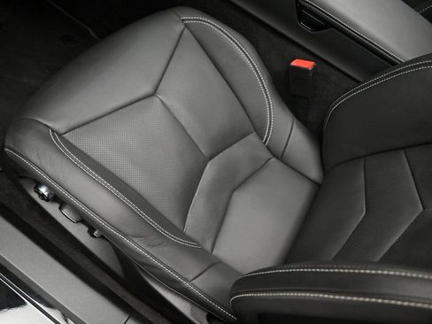 Used 2023 Chevrolet Corvette Stingray w/ Z51 Performance Package image 11