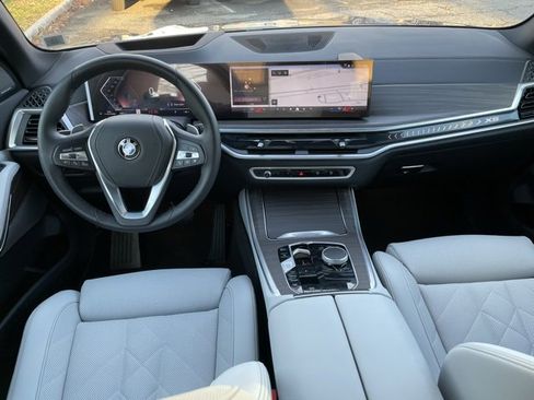 Used 2026 BMW X5 xDrive40i w/ Premium Package image 10