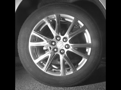 Certified 2022 Buick Enclave Essence w/ Experience Buick Package image 13