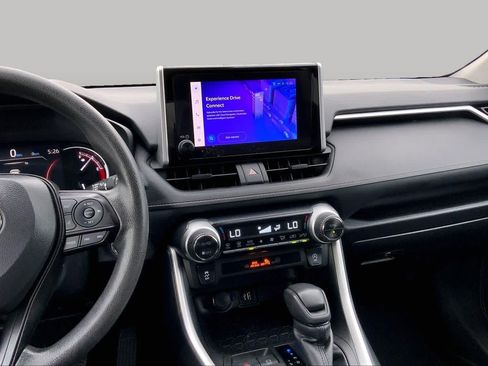 Used 2024 Toyota RAV4 XLE FWD image 7