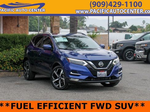 Used 2020 Nissan Rogue Sport SL w/ Premium Package image 1