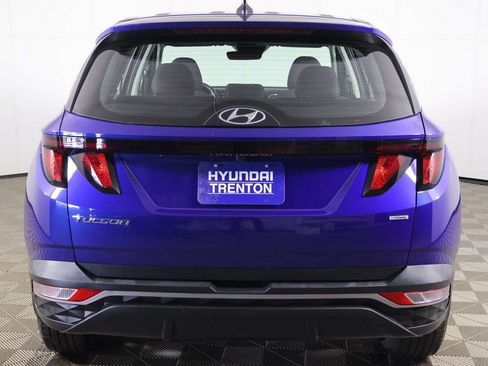 Used 2022 Hyundai Tucson SE image 11