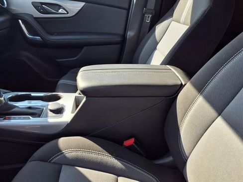 Used 2025 Chevrolet Blazer LT image 51