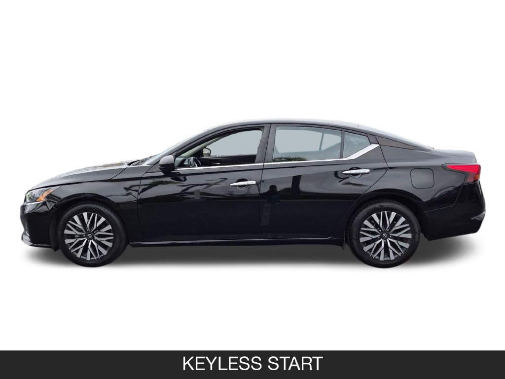 Used 2024 Nissan Altima 2.5 SV FWD image 5