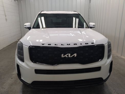 Used 2022 Kia Telluride EX w/ EX Premium Package AWD/4WD image 14