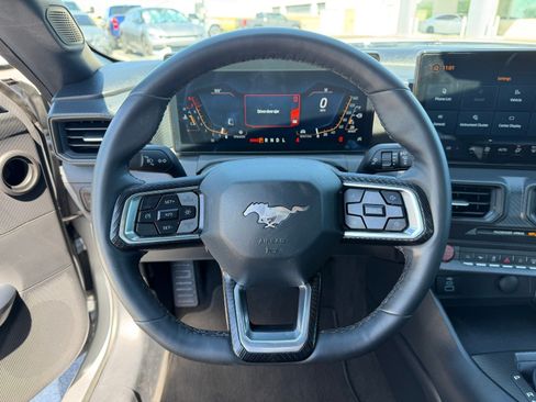 Used 2024 Ford Mustang Coupe RWD image 17