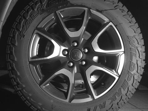 Used 2025 Jeep Compass Trailhawk AWD/4WD image 14