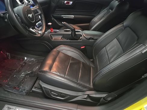 Used 2021 Ford Mustang GT Premium w/ Equipment Group 401A image 14