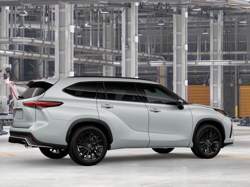 New 2026 Toyota Highlander XSE AWD/4WD image 11