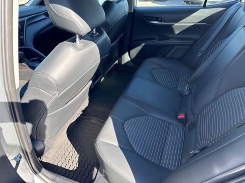 Used 2024 Toyota Camry SE image 10
