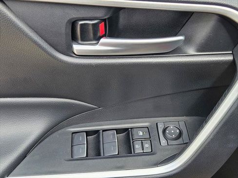 Certified 2025 Toyota RAV4 XLE FWD image 19