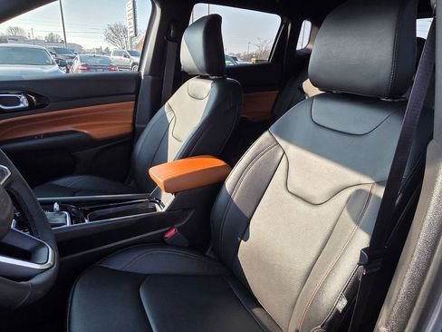 Used 2024 Jeep Compass Limited w/ Elite Group image 10