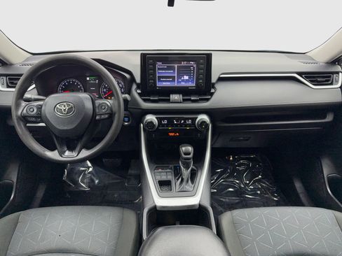 Used 2022 Toyota RAV4 XLE image 20