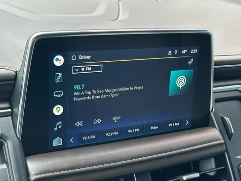 Used 2022 Chevrolet Tahoe LT w/ Luxury Package image 17