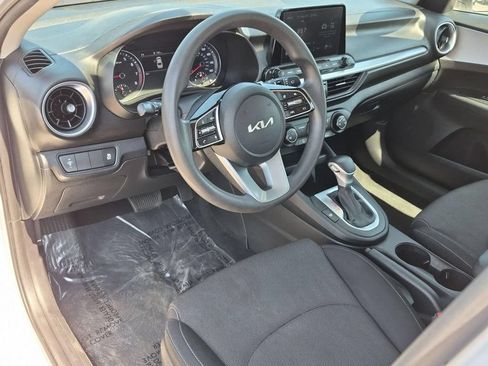 Used 2023 Kia Forte LXS FWD image 11