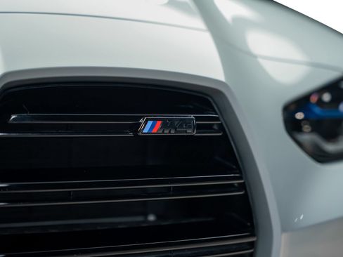 Used 2021 BMW M4 Coupe w/ M Carbon Exterior Package RWD image 6