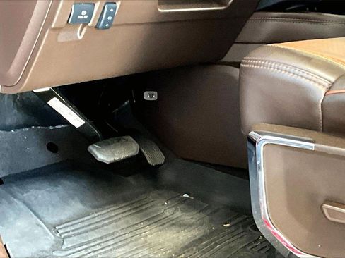 Used 2023 Ford F250 King Ranch w/ Chrome Package image 22