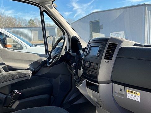 Used 2018 Mercedes-Benz Sprinter 3500 image 12