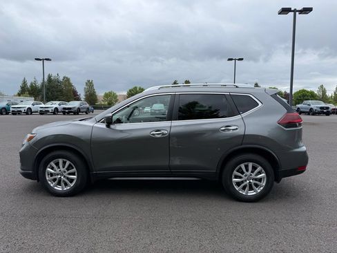 Used 2020 Nissan Rogue SV FWD image 4