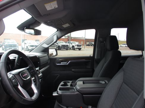 Used 2023 GMC Sierra 1500 SLE AWD/4WD image 12