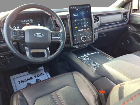 Used 2024 Ford Expedition Limited AWD/4WD image 6