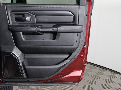 Used 2024 RAM 3500 Limited image 25