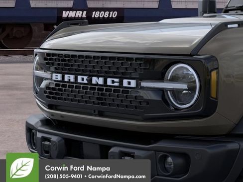 New 2026 Ford Bronco Badlands w/ Wildtrak Package AWD/4WD image 19