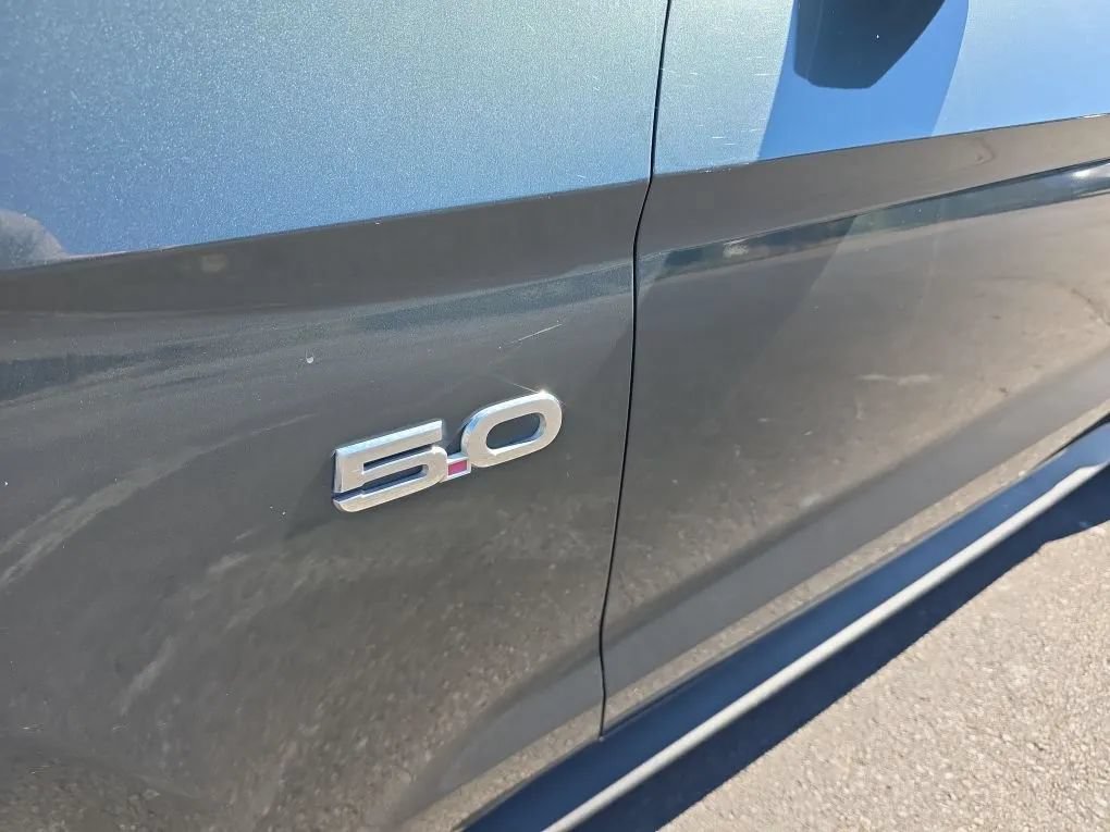 Used 2016 Ford Mustang GT RWD image 11