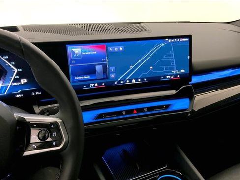 Certified 2024 BMW i5 M60 w/ Premium Package image 5